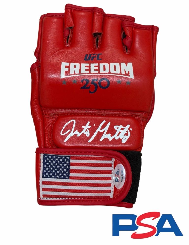 Justin Gaethje Signed 2026 UFC Freedom 250 Fight Glove PSA AUTO USA WHITE HOUSE