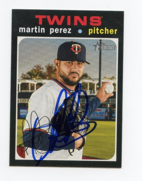 MARTIN PEREZ SIGNED AUTOGRAPHED 2020 TOPPS HERITAGE BASEBALL CARD AUTO