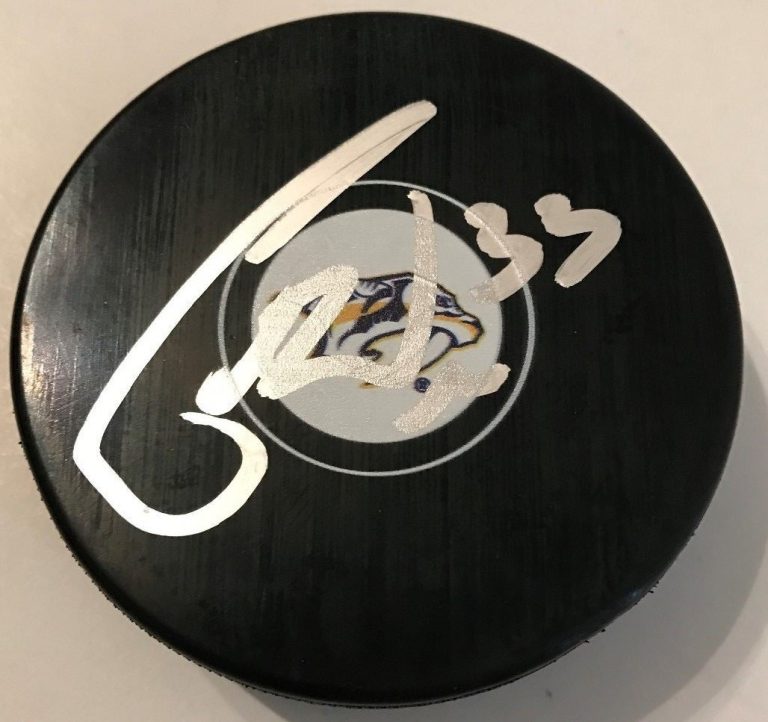 COLIN WILSON SIGNED NASHVILLE PREDATORS PUCK W/CASE COA