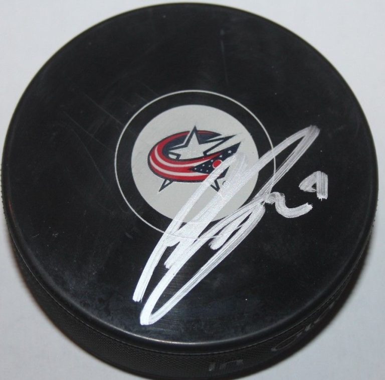RYAN MURRAY SIGNED COLUMBUS BLUE JACKETS PUCK W/ CASE COA