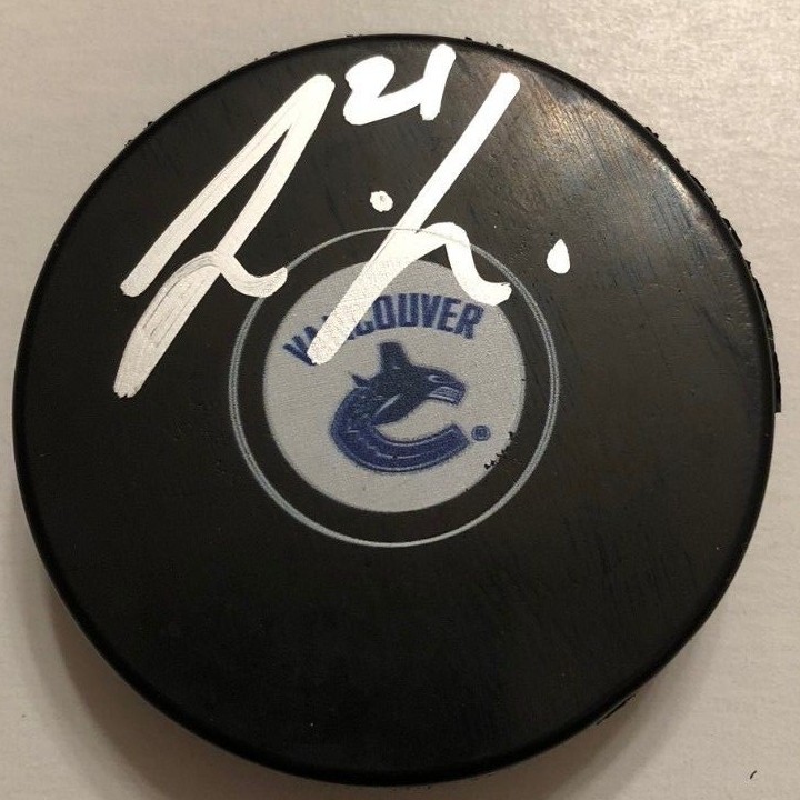 LOUI ERIKSSON SIGNED VANCOUVER CANUCKS PUCK W/CASE COA