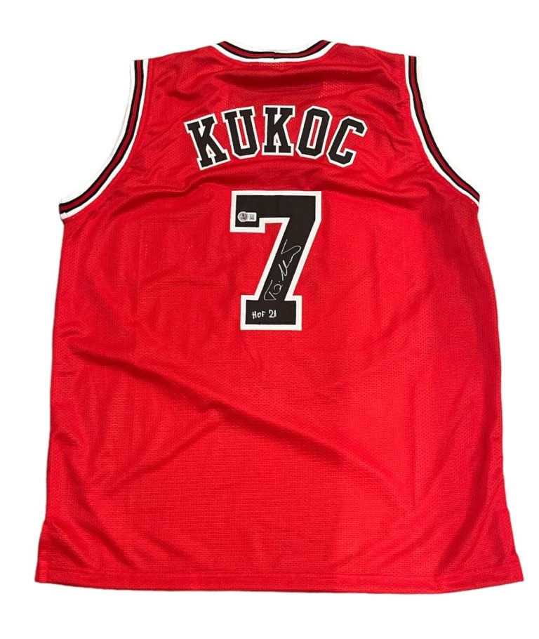 Toni Kukoc Signed Chicago Bulls Custom Jersey w/ HOF 21 Beckett Witness BAS COA