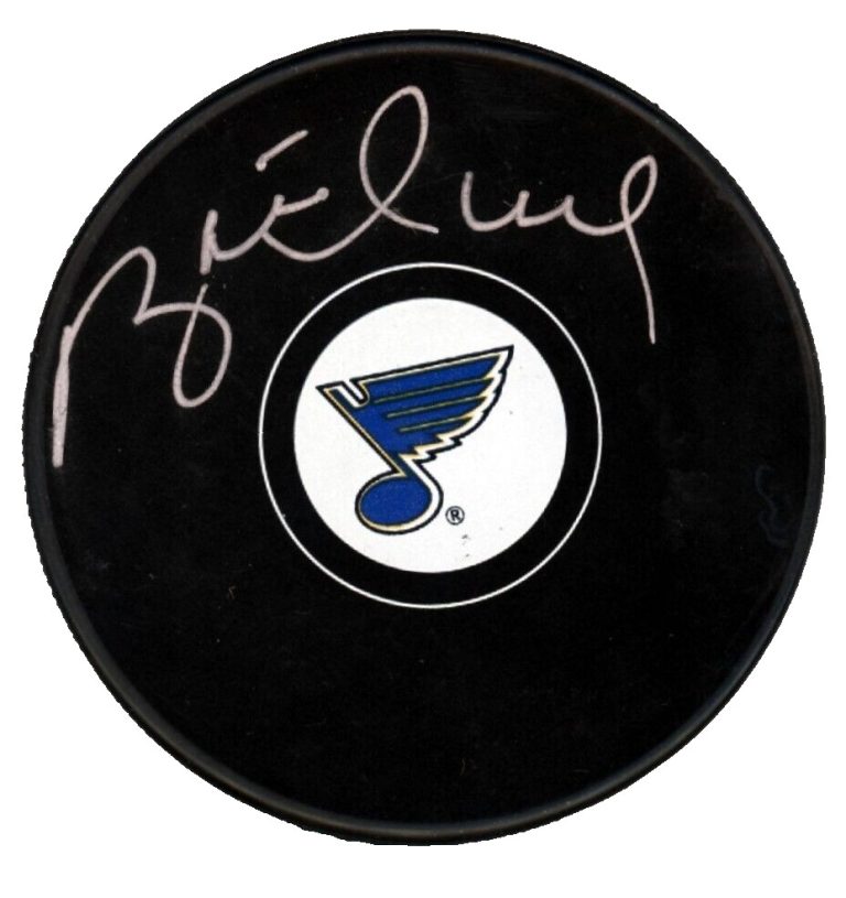 Brett Hull Signed Autographed St Louis Blues Logo  Puck JSA COA