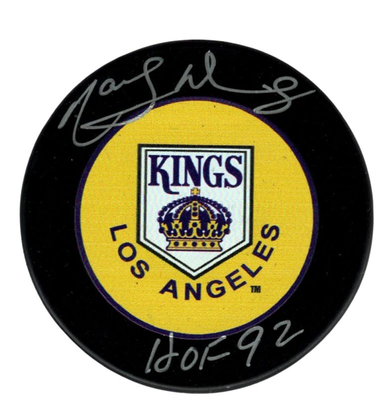 Marcel Dionne Signed Los Angeles Kings Puck w/ HOF 92 Beckett Witness BAS COA