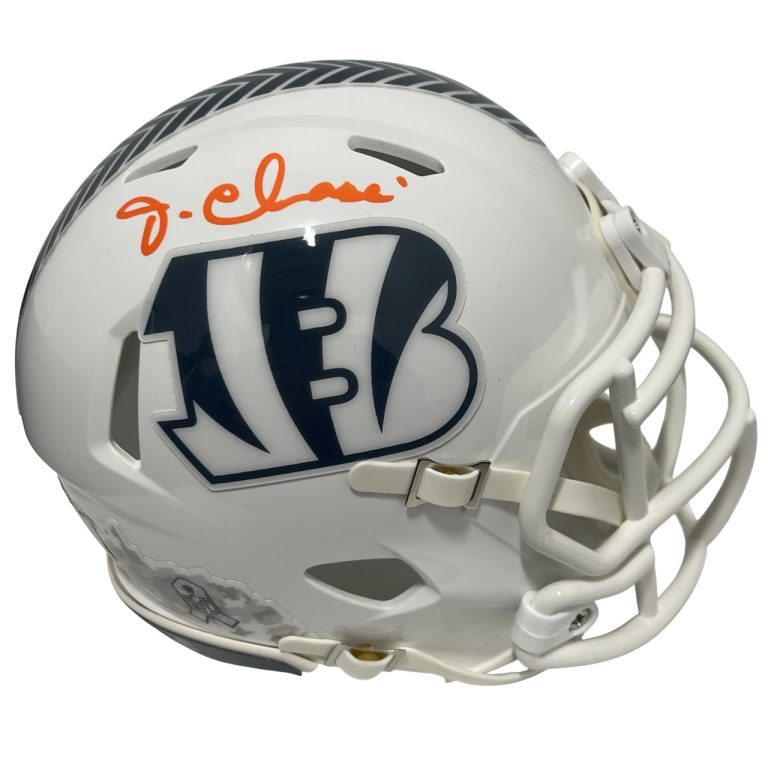 Ja'Marr Chase Signed Cincinnati Bengals Salute 24 Mini Helmet Beckett BAS COA