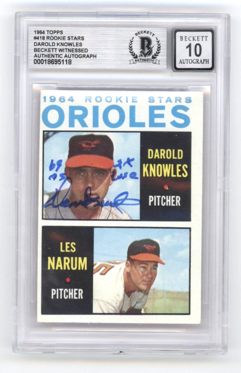 Darold Knowles 1964 Topps #418 Signed Rookie RC w/ 2 Insc. Beckett BGS 10 Auto