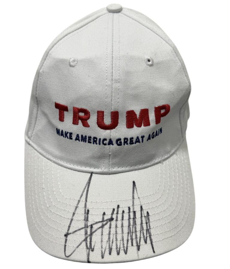 Donald Trump Signed Autographed Make America Great Again Hat Beckett BAS COA LOA