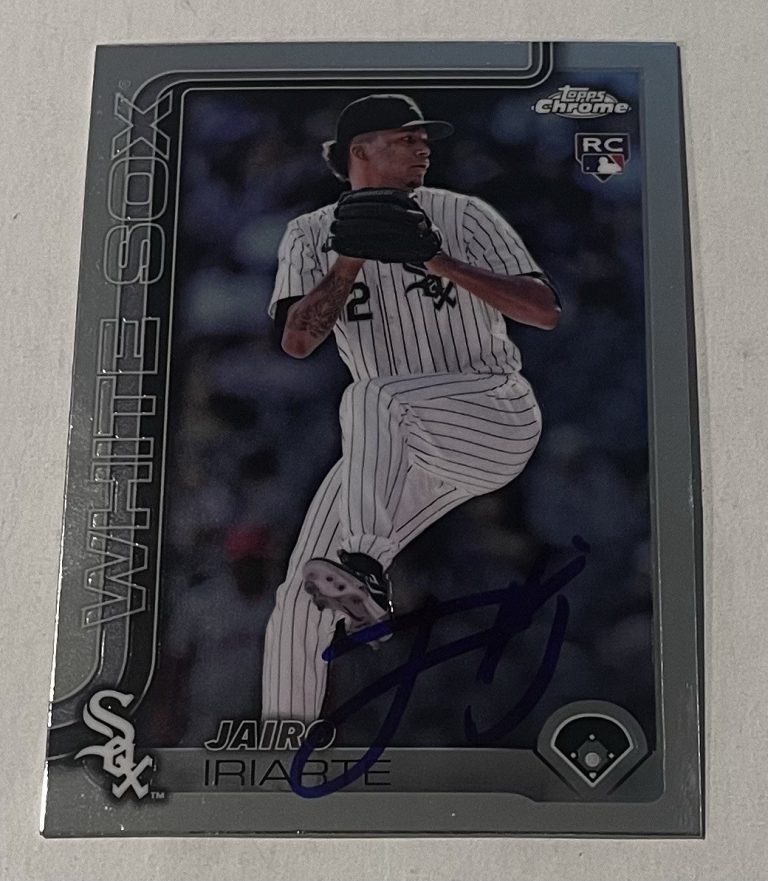 JAIRO IRIARTE SIGNED 2025 TOPPS CHROME BASEBALL CARD AUTO