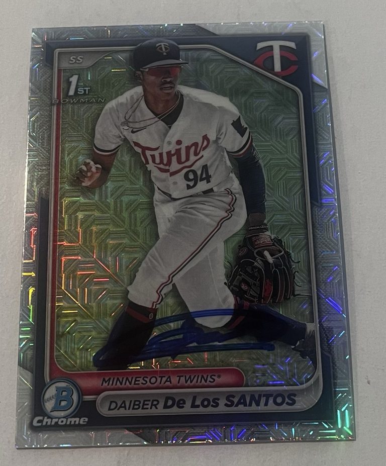 DAIBER DE LOS SANTOS SIGNED 2024 BOWMAN CHROME PROSPECT BASEBALL CARD AUTO