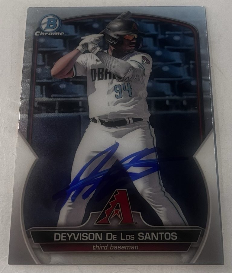 DEYVISON DE LOS SANTOS SIGNED 2023 BOWMAN CHROME PROSPECT BASEBALL CARD AUTO