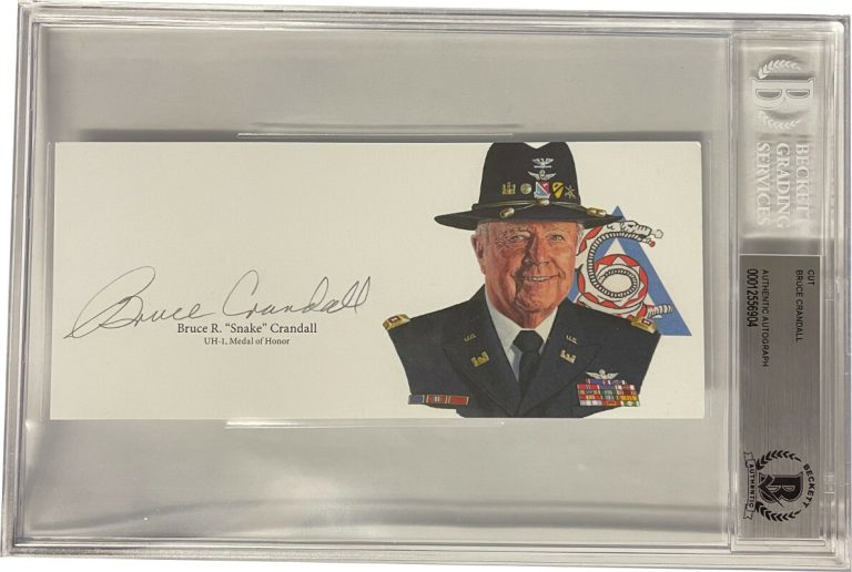 Bruce Crandall signed 6.5”x3” cut sig–Beckett Vietnam War / la Drang/Medal Honor