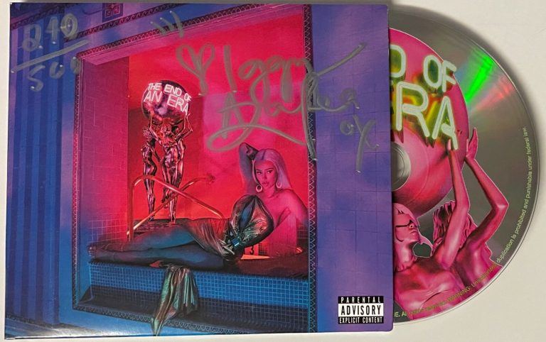 Iggy Azalea signed 2021 The End of an Era Album Hard Cover Booklet/CD #240/500