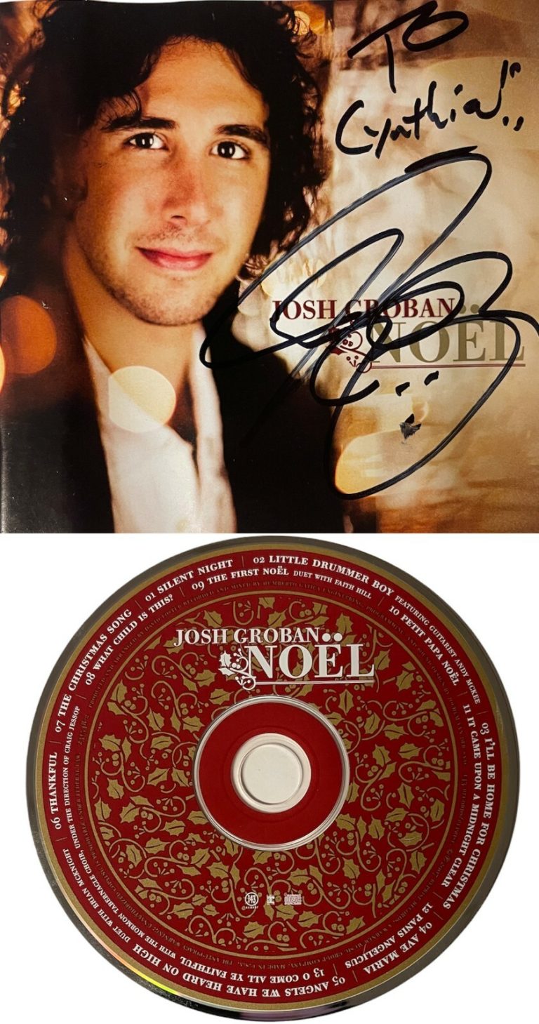 Josh Groban signed 2007 NOEL Reprise Records Album Cover Booklet/CD-Cynthia- COA