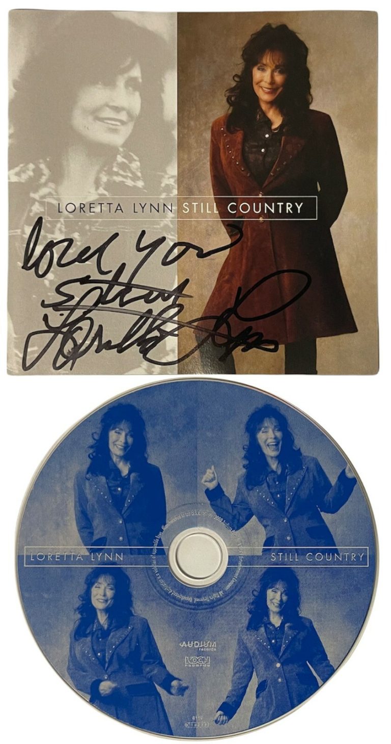 Loretta Lynn signed 2000 Still Country Album Cover Booklet w/ CD & Case Love You