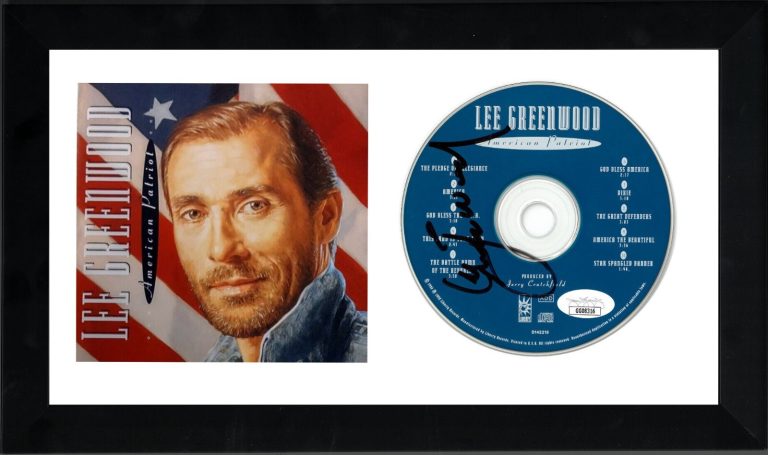 Lee Greenwood signed 1992 American Patriot Album CD w/Booklet Framed- JSA