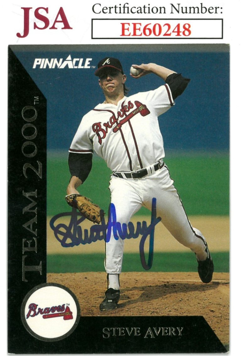 Steve Avery signed 1992 Pinnacle Baseball On Card Auto #66 Braves - JSA #EE60248