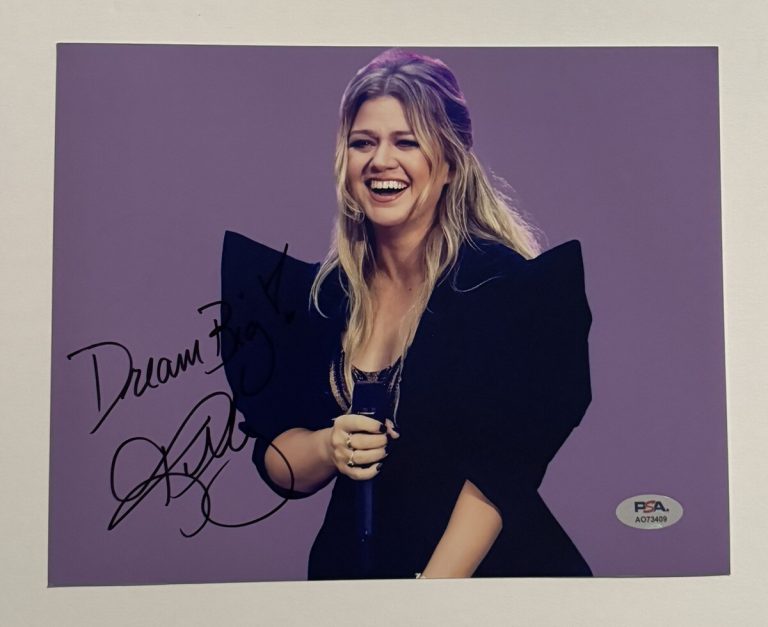 KELLY CLARKSON SIGNED 8x10 PHOTO AUTOGRAPHED LEGEND STAR POP SINGER PSA COA