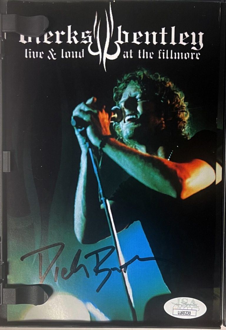 Dierks Bentley signed 2007 Live & Loud At The Fillmore Booklet/DVD/ Case- JSA