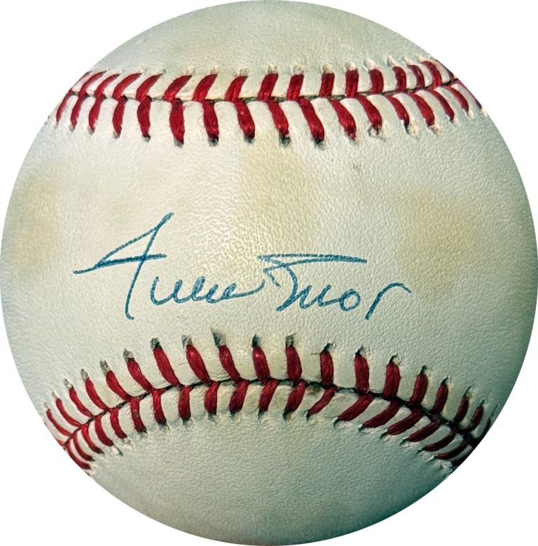 Willie Mays signed OFC Rawlings National League RONL Baseball toning Beckett Rev