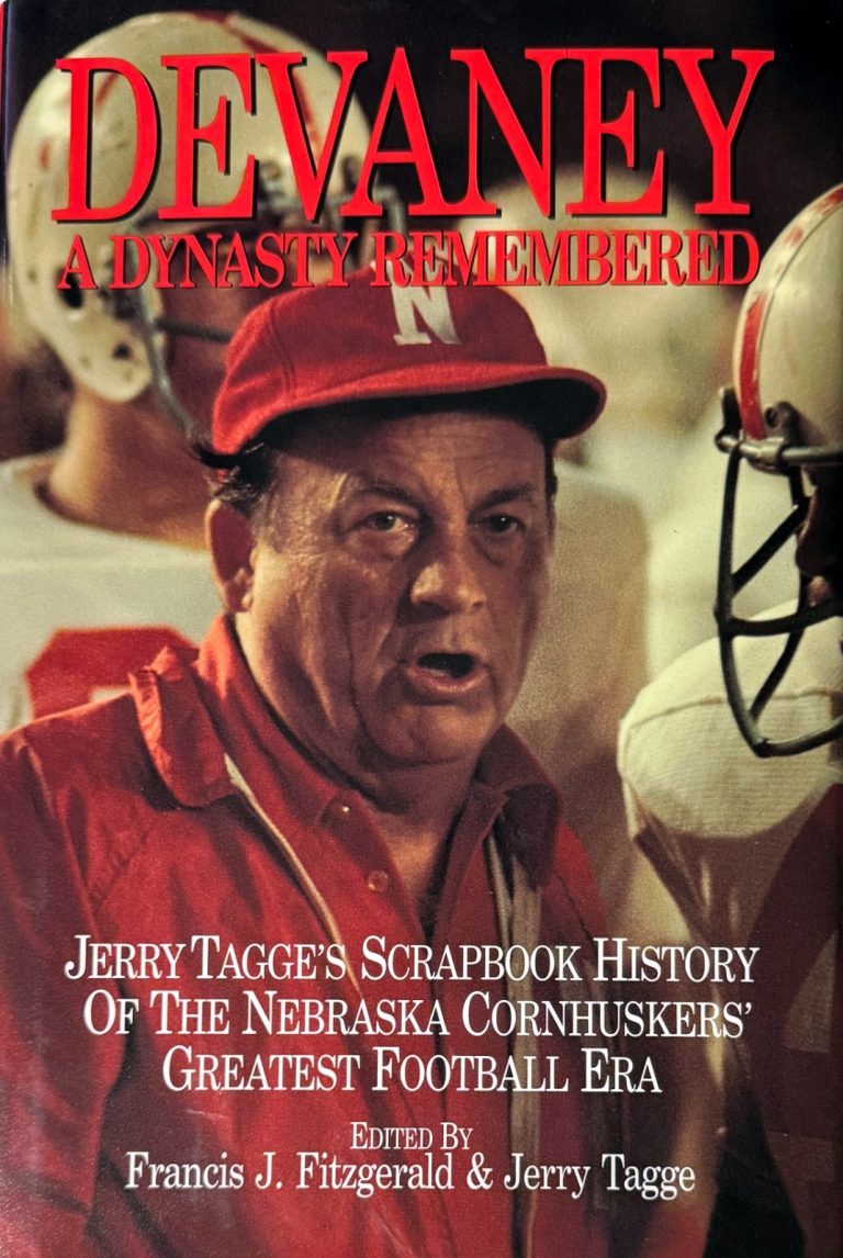 Bob Devaney/Jerry Tagge/Johnny Rodgers Signed 1994 Athlon A Dynasty Remembered H