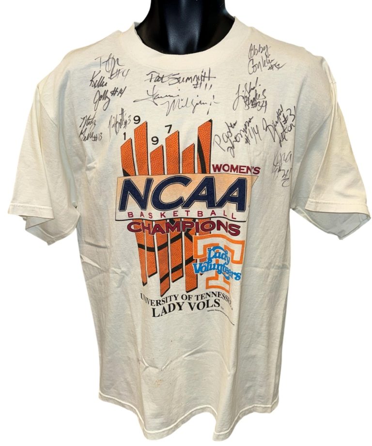 Tennessee Lady Vols 1996-97 National Champ Team Signed T-Shirt–11 Sigs– Beckett