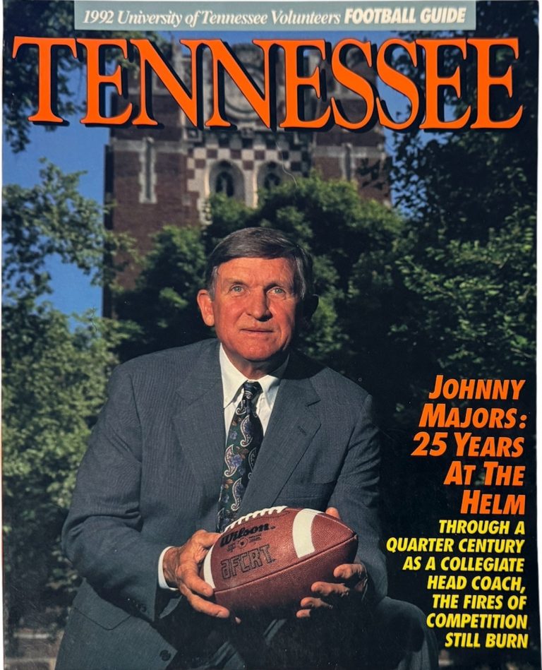 Tennessee Volunteers 1992 NCAA College Football Guide/Program/Yearbook-J Majors