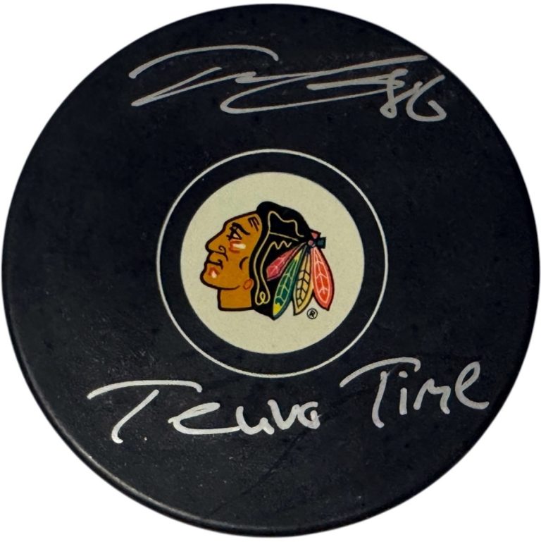 Teuvo Teravainen signed NHL Chicago Blackhawks Logo Hockey Puck #86- Player Holo