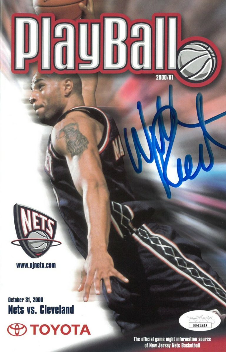 Willis Reed signed 2000-01 New Jersey Nets Playball Program 10/31/00- JSA