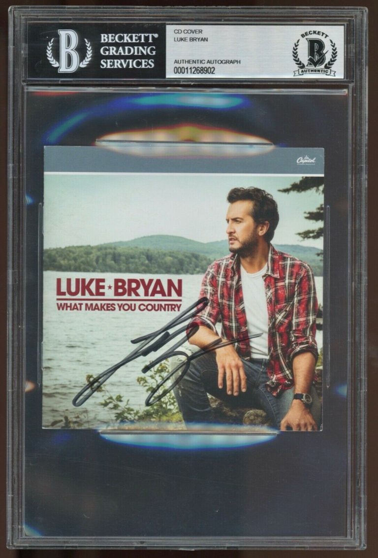 Luke Bryan signed 2017 What Makes You Country Beckett/BAS Slabbed CD Cover