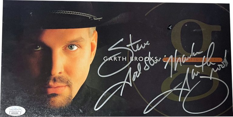 Garth Brooks Signed 2005 6-Disc CD Box Set/Lyric Book  Imperfect To: Steve - JSA