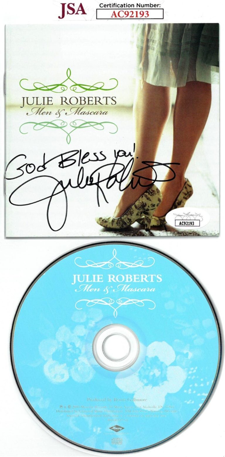 Julie Roberts signed 2006 Men & Mascara Album Booklet w/CD w/ God Bless You- JSA