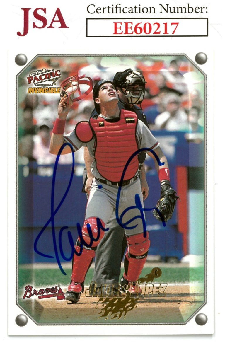 Javy Lopez signed 1998 Pacific Invincible Baseball On Card Auto #121- JSA #EE602