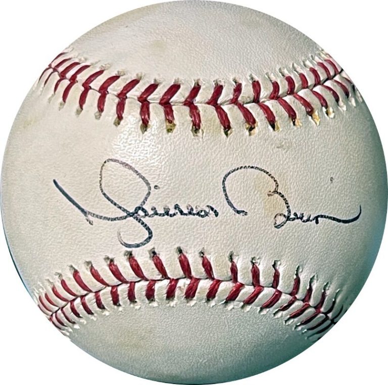 Mariano Rivera Signed Official Rawlings MLB Baseball Tone Spots - Beckett Review