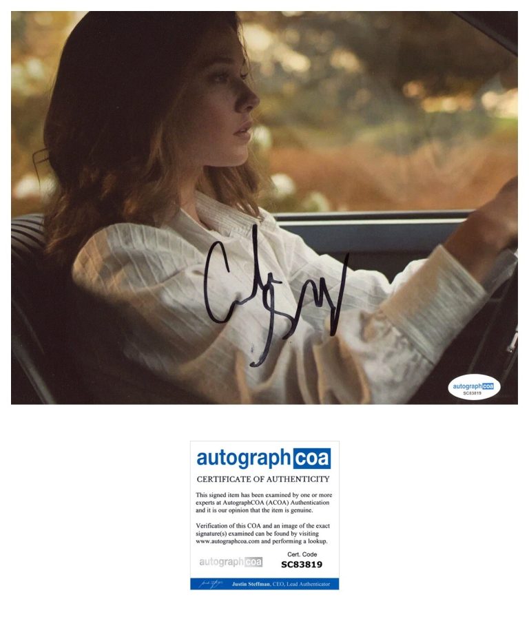Cailee Spaeny ‘Priscilla’ Actress Signed 8x10 Photo ACOA COA PROOF