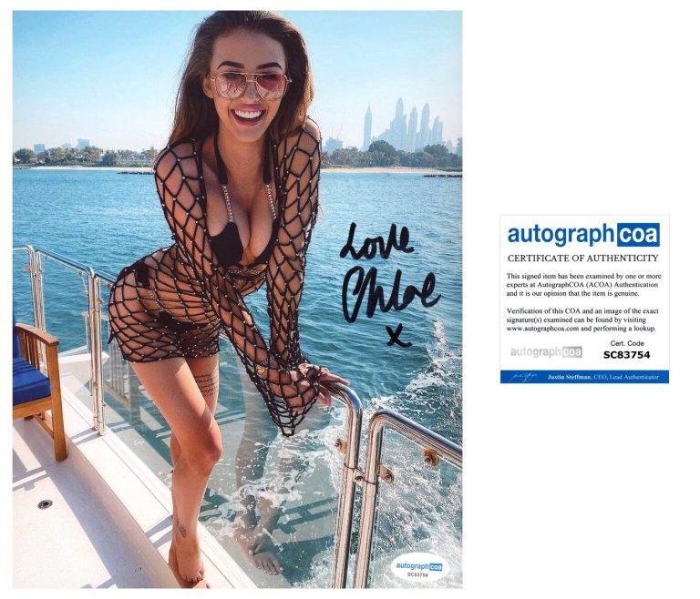 Chloe Veitch ‘Too Hot To Handle’ Sexy Signed 8x10 Photo ACOA Netflix Reality TV