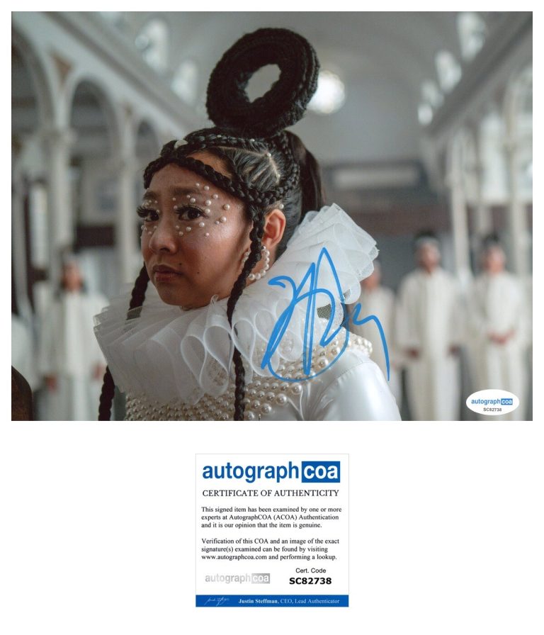 Stephanie Hsu ‘Everything Everywhere All at Once’ Signed Autographed 8x10 Photo