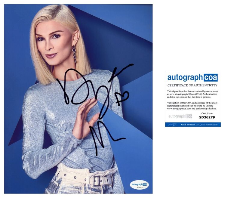 ‘Dylan Mulvaney’ Signed 8x10 Photo TikTok Star Bud Light ACOA