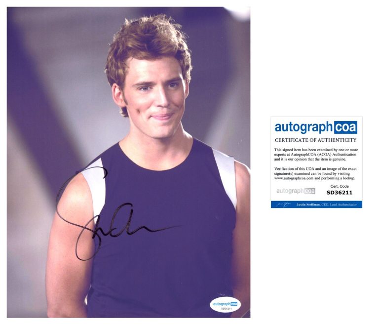 Sam Claflin ‘The Hunger Games’ Signed 8x10 Photo ‘Finnick’ ACOA