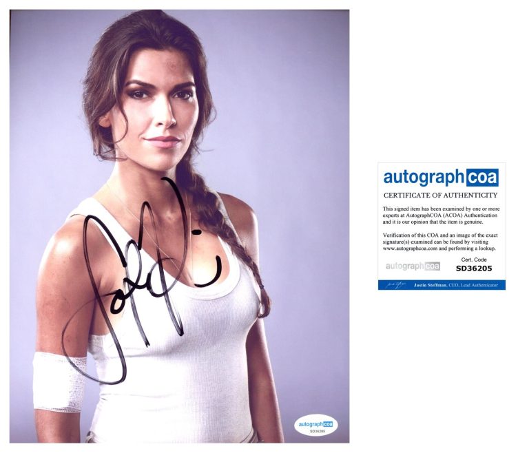 Sofia Pernas ‘Blood & Treasure’ Sexy Actress Signed 8x10 Photo ‘Lexi’ ACOA