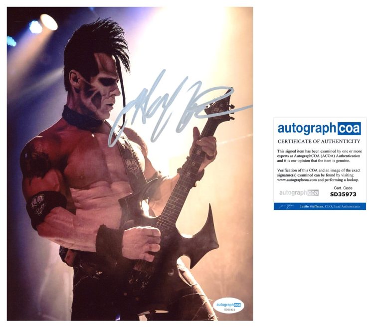 Doyle Wolfgang Von Frankenstein ‘The Misfits’ Signed 8x10 Photo ACOA