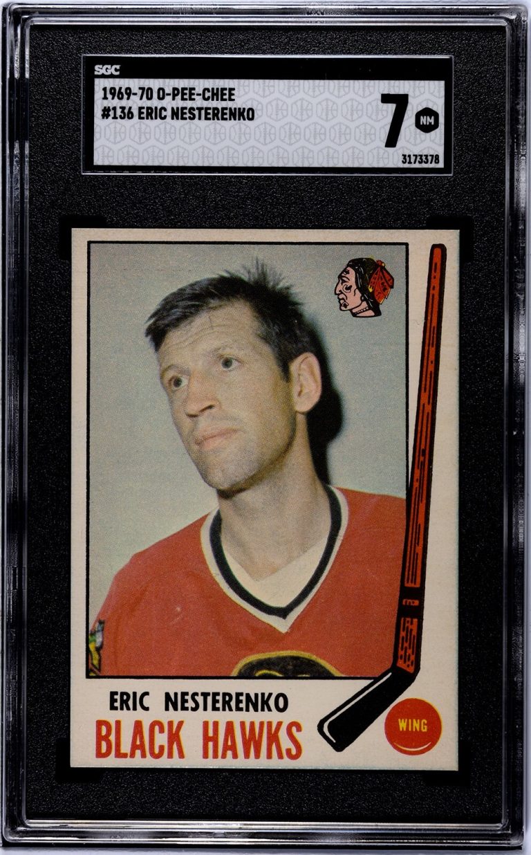 Eric Nesterenko 1969-70 O-Pee-Chee NHL Card #13- SGC Graded 7 NM (Blackhawks)