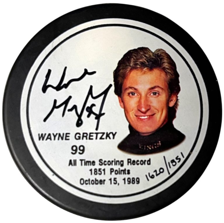 Wayne Gretzky signed All Time Scoring Record /1851  Fotoball Puck-Beckett Review