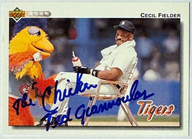 The Famous Chicken Ted Giannoulas signed 1992 Upper Deck On Card Auto #255 - COA