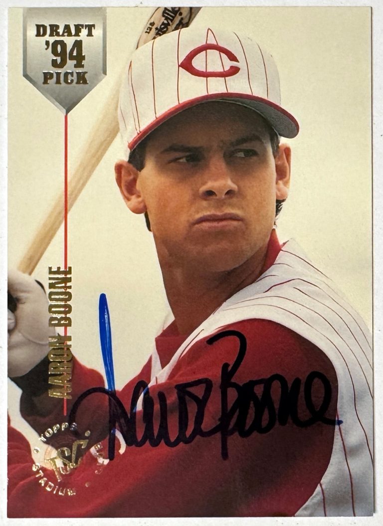 Aaron Boone signed 1994 Stadium Club Rookie On Card RC Auto #10- COA (Reds)