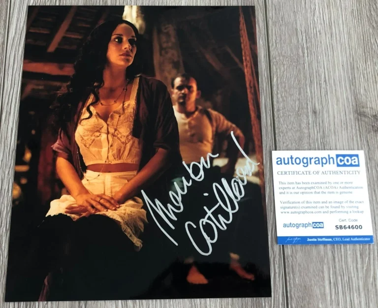 MARION COTILLARD A VERY LONG ENGAGEMENT SIGNED AUTOGRAPH 8x10 PHOTO w/PROOF ACOA