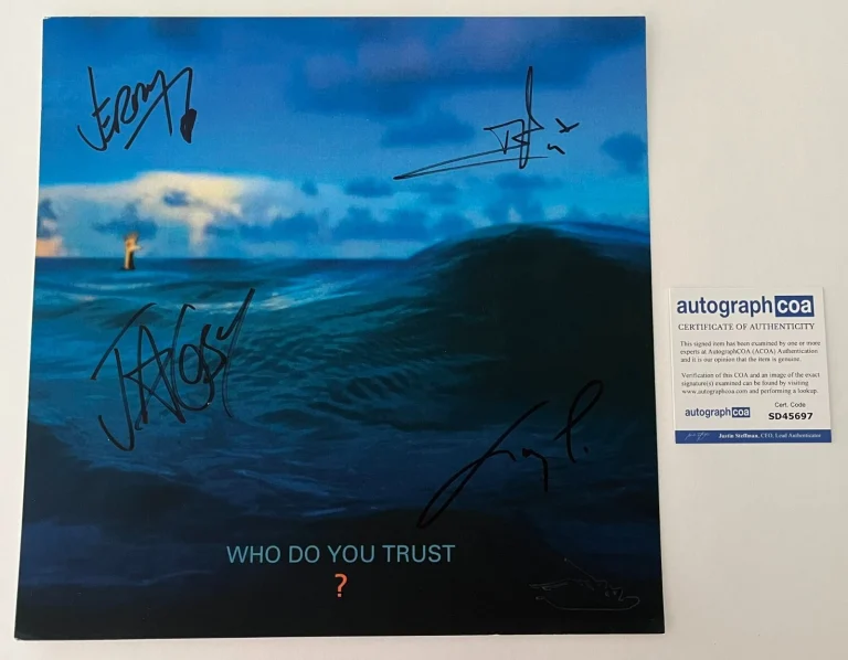 PAPA ROACH SIGNED WHO DO YOU TRUST 12x12 ALBUM FLAT JACOBY SHADDIX +3 & COA ACOA