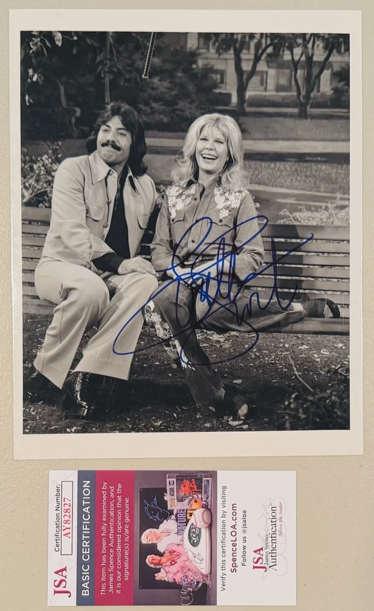 Loretta Swit Signed Autographed 7x9 Photo JSA Cert MASH M*A*S*H Hot Lips
