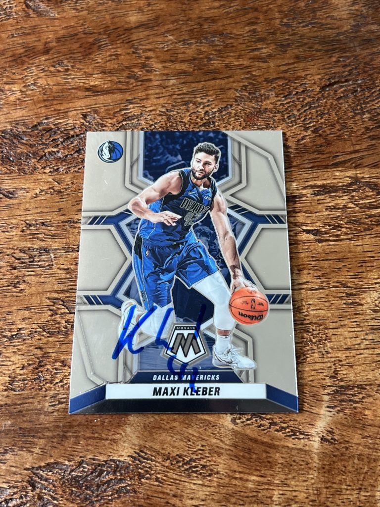 Maxi Kleber IP Signed 2021-22 Panini Mosaic Card Mavericks Autographed