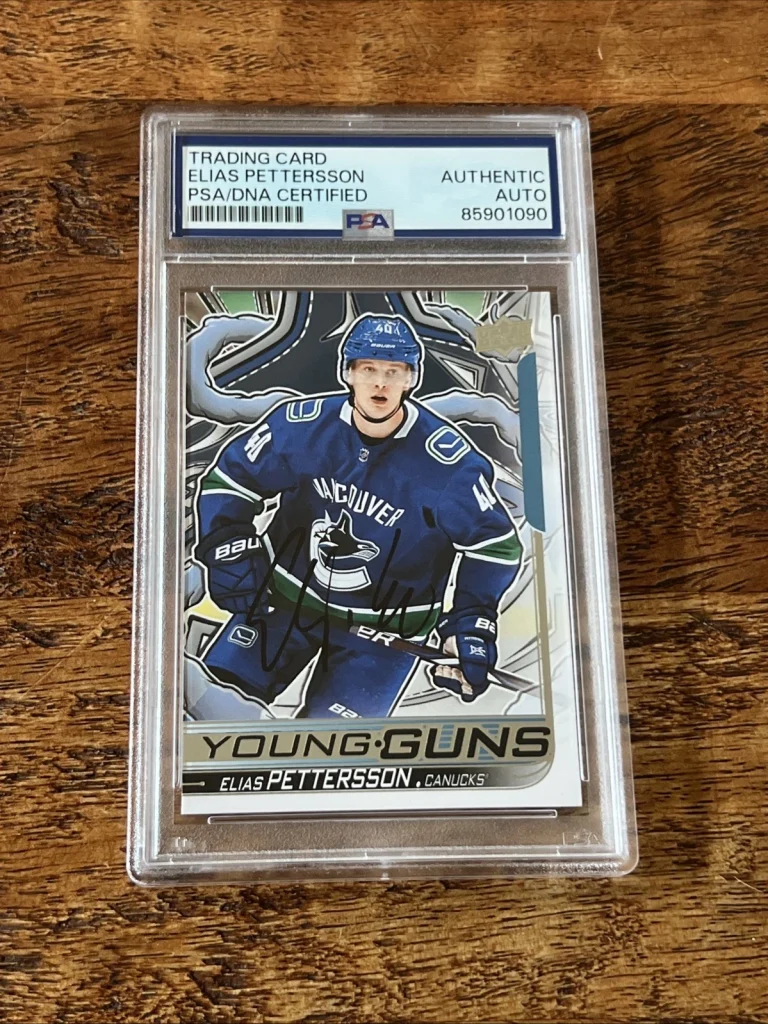 Elias Pettersson IP Signed UD Young Guns Renewed Card PSA DNA Slab Canucks Auto