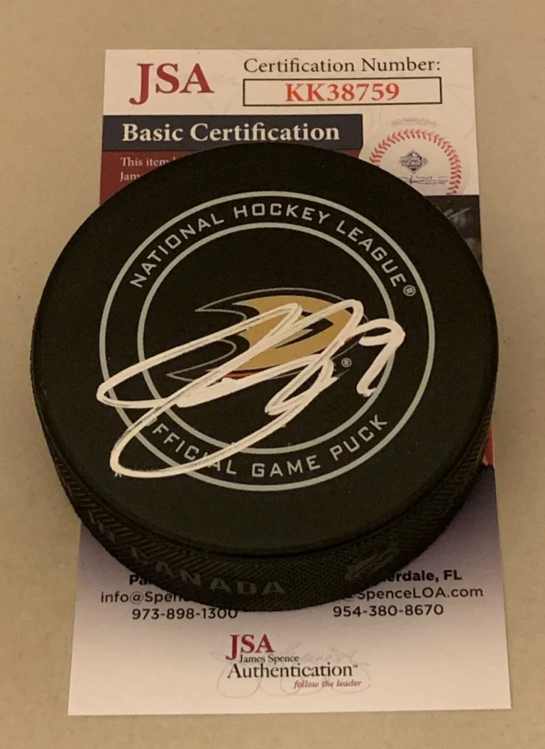 Bobby Ryan signed Anaheim Ducks Official Game Puck autographed JSA